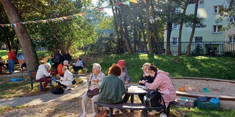 Powiększ grafikę: pasowanie-na-przedszkolaka-w-przedszkolu-nr67-wesole-skrzaty-641618.jpg