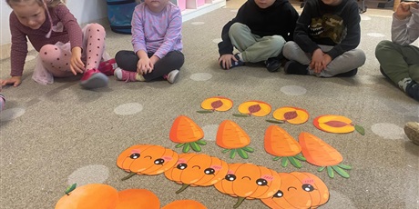 Powiększ grafikę: pomaranczowy-zdrowy-tydzien-w-wesolych-skrzatach-651850.jpg