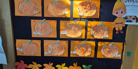 Powiększ grafikę: pomaranczowy-zdrowy-tydzien-w-wesolych-skrzatach-651870.jpg