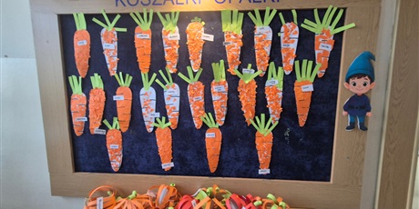 Powiększ grafikę: pomaranczowy-zdrowy-tydzien-w-wesolych-skrzatach-651872.jpg