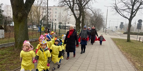 Powiększ grafikę: powitanie-wiosny-przez-wesole-skrzaty-682419.jpg