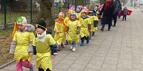 Powiększ grafikę: powitanie-wiosny-przez-wesole-skrzaty-682421.jpg