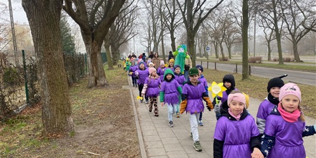 Powiększ grafikę: powitanie-wiosny-przez-wesole-skrzaty-682423.jpg