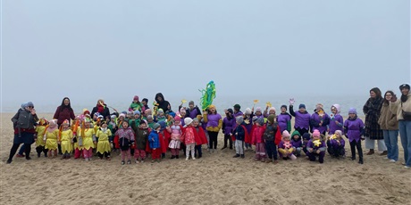 Powiększ grafikę: powitanie-wiosny-przez-wesole-skrzaty-682430.jpg