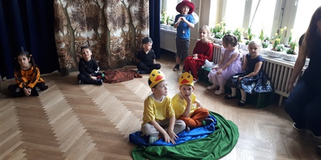 Powiększ grafikę: powitanie-wiosny-przez-wesole-skrzaty-682697.jpg