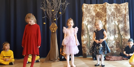 Powiększ grafikę: powitanie-wiosny-przez-wesole-skrzaty-682711.jpg