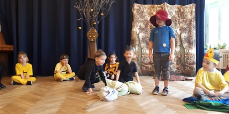 Powiększ grafikę: powitanie-wiosny-przez-wesole-skrzaty-682714.jpg