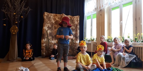 Powiększ grafikę: powitanie-wiosny-przez-wesole-skrzaty-682715.jpg