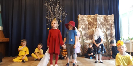 Powiększ grafikę: powitanie-wiosny-przez-wesole-skrzaty-682716.jpg