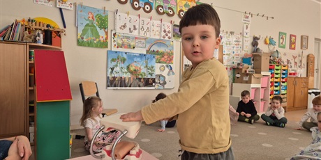 Powiększ grafikę: program-edukacyjny-pt-czyscimy-680130.jpg