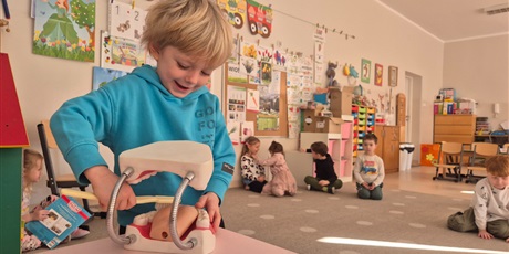 Powiększ grafikę: program-edukacyjny-pt-czyscimy-680132.jpg