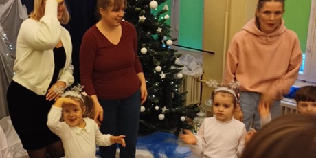 Powiększ grafikę: przedstawienia-swiateczne-w-wesolych-skrzatach-669240.jpg