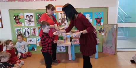 Powiększ grafikę: rozstrzygniecie-konkursu-plastycznego-moj-przyjaciel-mis-663434.jpg