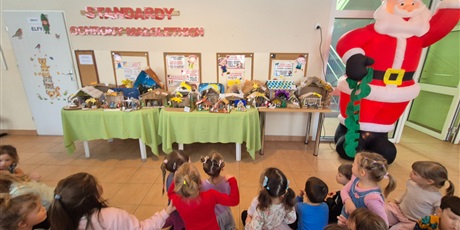 Powiększ grafikę: rozstrzygniecie-rodzinnego-konkursu-na-szopke-bozonarodzeniowa-w-przedszkolu-wesole-skrzaty-670013.jpg