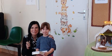 Powiększ grafikę: rozstrzygniecie-rodzinnego-konkursu-na-szopke-bozonarodzeniowa-w-przedszkolu-wesole-skrzaty-670020.jpg