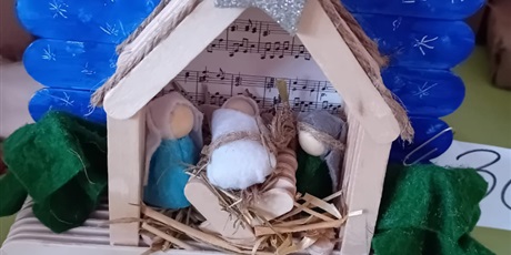 Powiększ grafikę: rozstrzygniecie-rodzinnego-konkursu-na-szopke-bozonarodzeniowa-w-przedszkolu-wesole-skrzaty-670040.jpg