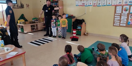 Powiększ grafikę: spotkanie-ze-straza-miejska-680177.jpg