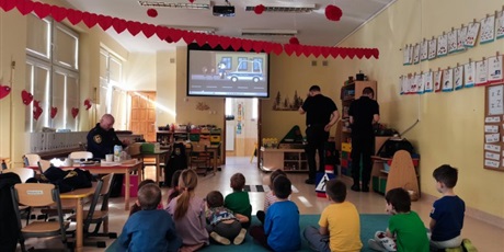 Powiększ grafikę: spotkanie-ze-straza-miejska-680178.jpg