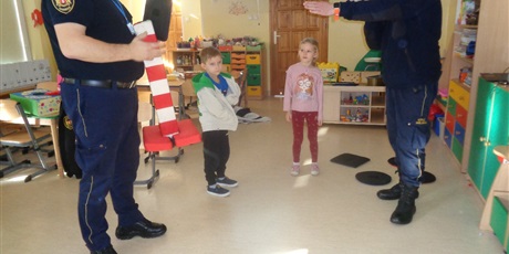 Powiększ grafikę: spotkanie-ze-straza-miejska-680213.jpg