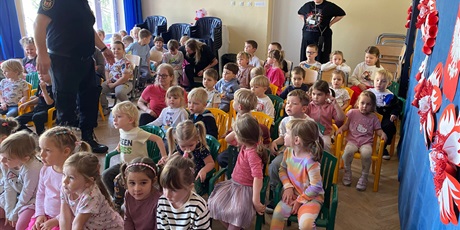 Powiększ grafikę: spotkanie-ze-straza-miejska-dzikie-zwierzeta-w-miescie-655227.jpg