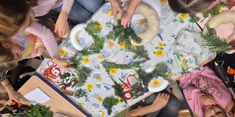 Powiększ grafikę: swiateczne-warsztaty-z-rodzicami-w-przedszkolu-wesole-skrzaty-663359.jpg