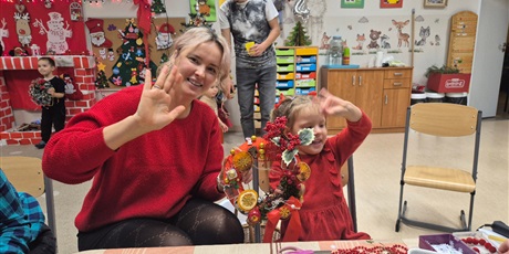 Powiększ grafikę: swiateczne-warsztaty-z-rodzicami-w-przedszkolu-wesole-skrzaty-663366.jpg