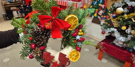 Powiększ grafikę: swiateczne-warsztaty-z-rodzicami-w-przedszkolu-wesole-skrzaty-663371.jpg