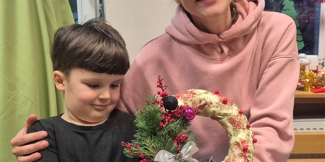 Powiększ grafikę: swiateczne-warsztaty-z-rodzicami-w-przedszkolu-wesole-skrzaty-663387.jpg