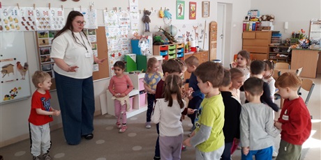 Powiększ grafikę: swiatowy-dzien-osob-z-zespolem-downa-dzien-kolorowej-skarpetki-683356.jpg