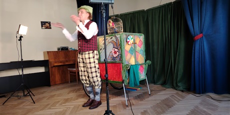 Powiększ grafikę: teatr-qfer-kot-w-butach-680195.jpg