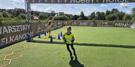 Powiększ grafikę: wesole-skrzaty-zdobywaja-costerina-park-700466.jpg