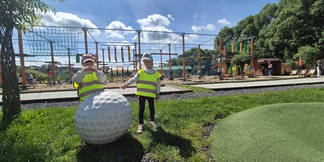 Powiększ grafikę: wesole-skrzaty-zdobywaja-costerina-park-700481.jpg