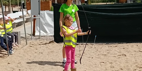 Powiększ grafikę: wesole-skrzaty-zdobywaja-costerina-park-700525.jpg