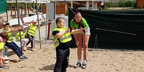 Powiększ grafikę: wesole-skrzaty-zdobywaja-costerina-park-700528.jpg