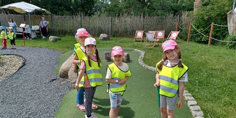 Powiększ grafikę: wesole-skrzaty-zdobywaja-costerina-park-700548.jpg