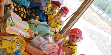 Powiększ grafikę: wesole-skrzaty-zdobywaja-costerina-park-700552.jpg