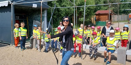Powiększ grafikę: wesole-skrzaty-zdobywaja-costerina-park-700557.jpg