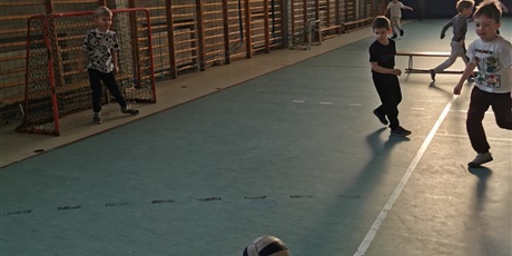 Powiększ grafikę: wizyta-dzieci-z-grupy-elfow-w-przedszkolu-nr-44-zso-10-w-gdansku-670993.jpg