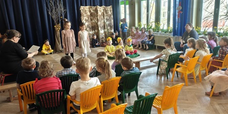 Powiększ grafikę: wizyta-dzieci-z-przedszkola-nr-44-zso-nr-10-w-gdansku-684695.jpg