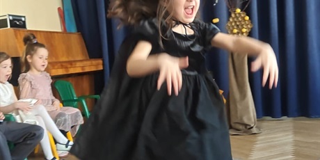 Powiększ grafikę: wizyta-dzieci-z-przedszkola-nr-44-zso-nr-10-w-gdansku-684697.jpg