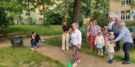 Powiększ grafikę: wizyta-seniorow-622645.jpg