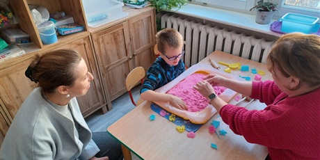 Powiększ grafikę: wizyta-wiceprezydentki-gdanska-moniki-chabior-w-przedszkolu-nr-67-wesole-skrzaty-672237.jpg