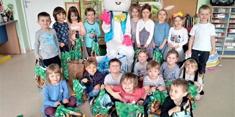 Wizyta Wielkanocnego Zająca w przedszkolu Wesołe Skrzaty