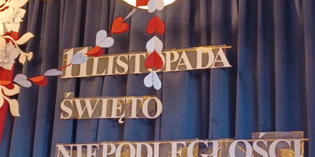 Powiększ grafikę: wystep-dzieci-z-grupy-elfow-dla-rodzicow-z-okazji-swieta-11-listopada-653086.jpg