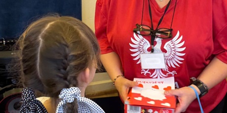 Powiększ grafikę: wystep-dzieci-z-przedszkola-nr-67-dla-przedszkola-nr-44-z-okazji-swieta-niepodleglosci-655226.jpg