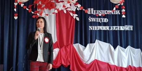 Powiększ grafikę: wystep-dzieci-z-przedszkola-wesole-skrzaty-z-okazji-dnia-niepodleglosci-653771.jpg