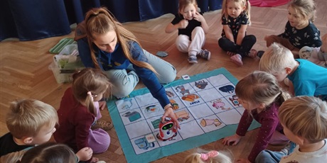 Powiększ grafikę: zajecia-z-robotyki-dla-wszystkich-grup-wesolych-skrzatow-655934.jpg