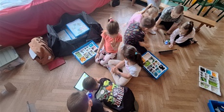 Powiększ grafikę: zajecia-z-robotyki-dla-wszystkich-grup-wesolych-skrzatow-655954.jpg