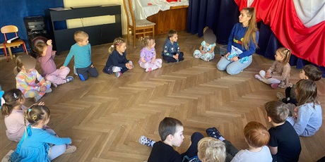 Powiększ grafikę: zajecia-z-robotyki-dla-wszystkich-grup-wesolych-skrzatow-655958.jpg