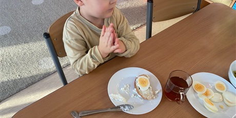 Powiększ grafikę: zdrowe-kanapki-mikolajowe-w-naszym-przedszkolu-666542.jpg